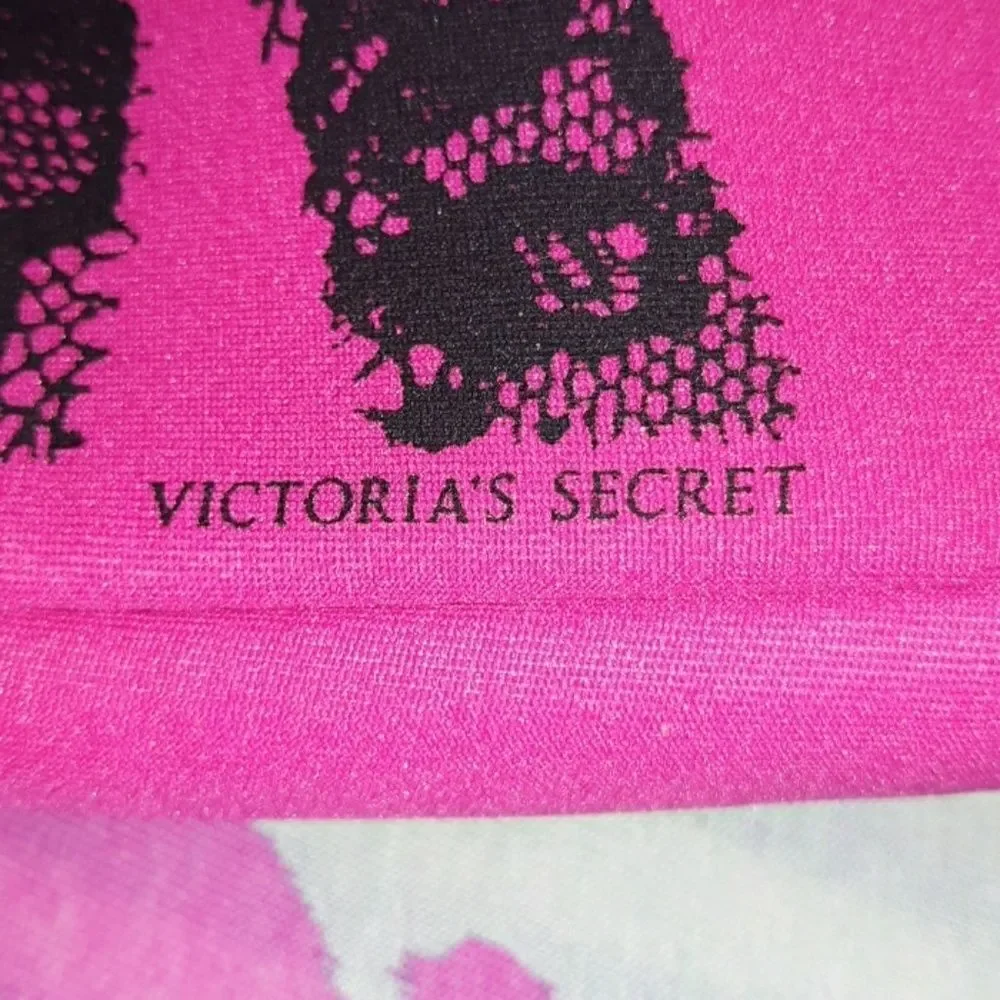 Victoria's Secret Pink Laptop or‎ iPad Padded Case